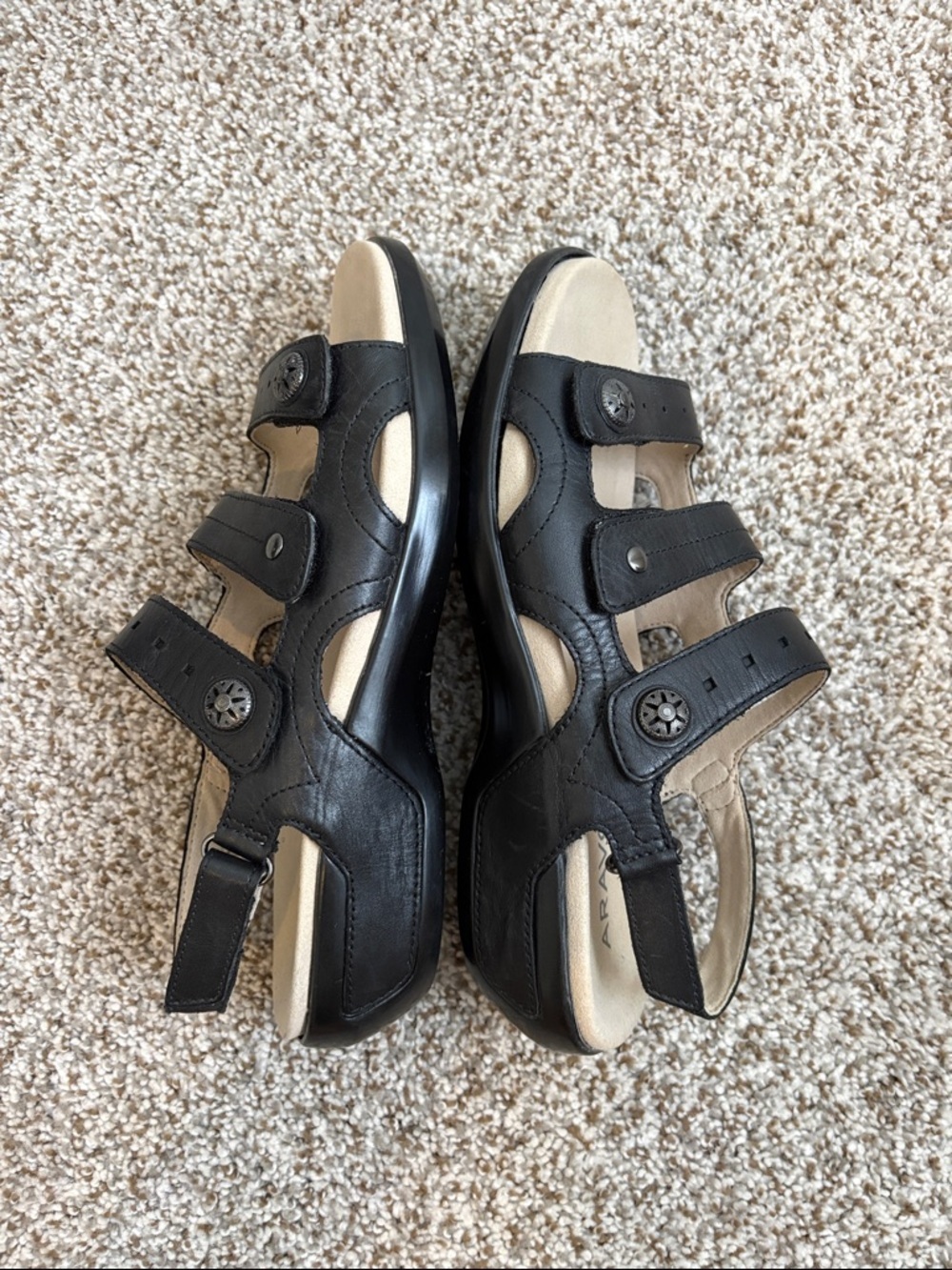 Aravon by New Balance Three Strap Comfort Sandals Black Leather Size 9 B - Picture 11 of 12